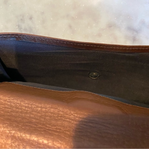 Gucci Soho Metallic Wallet - Picture 6 of 14